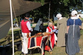 Chatting with other reenactors
